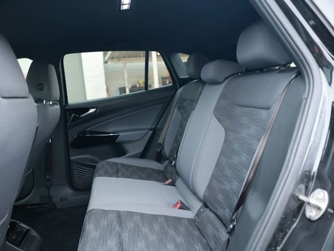 Used 2021 Volkswagen ID.4 Pro AWD/4WD image 34