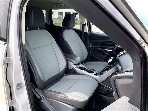 Used 2016 Ford Escape SE image 11