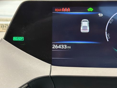 Used 2024 Toyota Prius Limited w/ Limited Premium Package FWD image 8