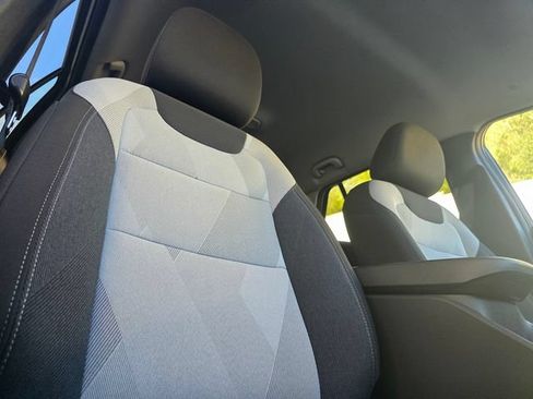 Certified 2024 Chevrolet Trax LS w/ LS Convenience Package FWD image 21