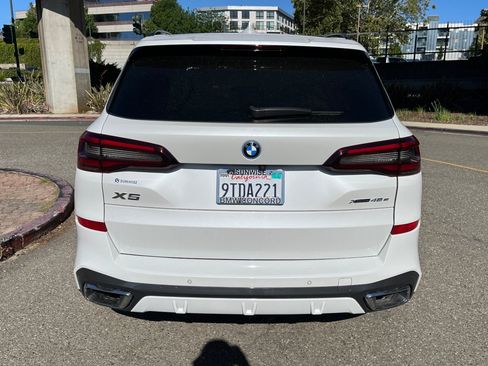 Used 2022 BMW X5 xDrive45e w/ M Sport Package AWD/4WD image 5
