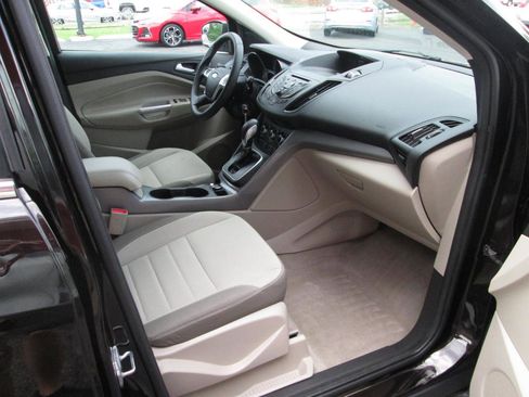 Used 2013 Ford Escape SE FWD image 25