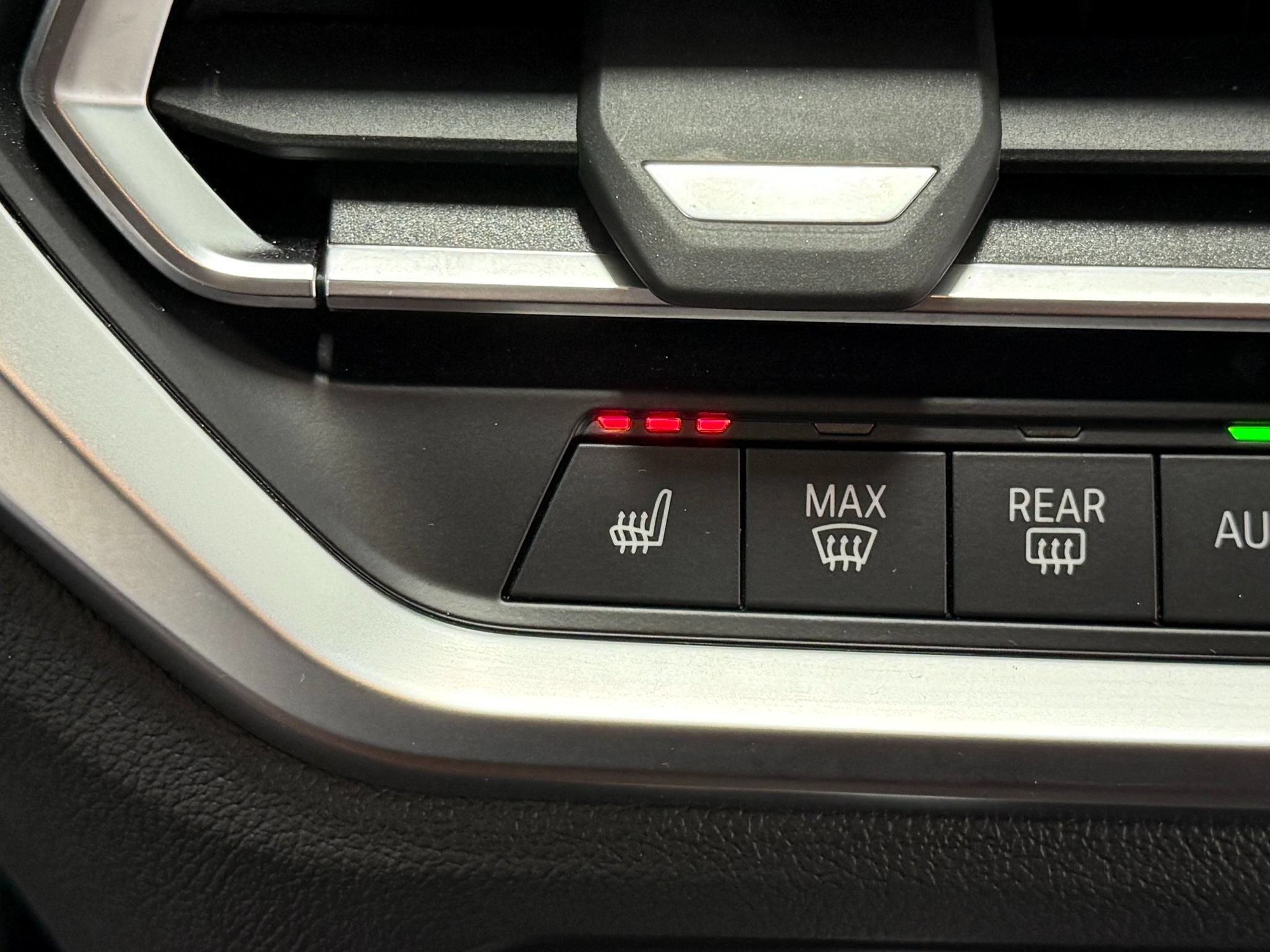 Used 2023 BMW M4 Coupe w/ Executive Package RWD image 34