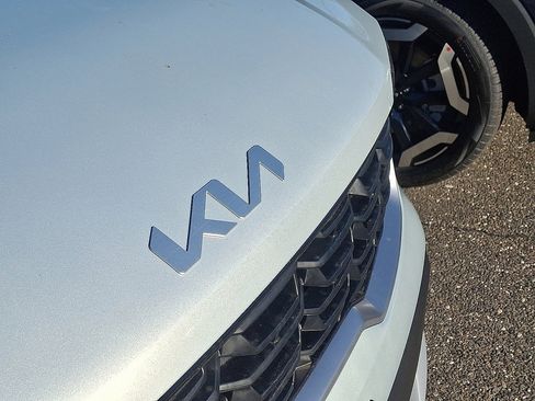 New 2026 Kia Sorento LX image 5