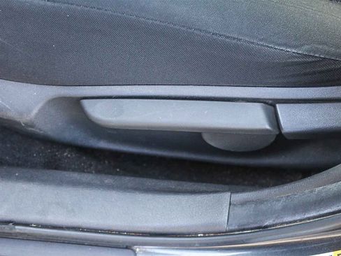 Used 2010 Toyota Corolla S image 27