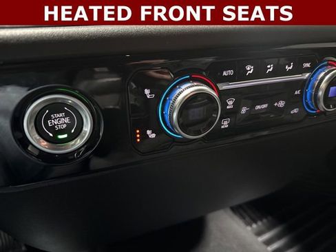 Used 2024 GMC Sierra 1500 Elevation image 3