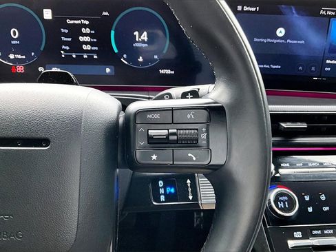 Used 2025 Hyundai Santa Fe Calligraphy image 19