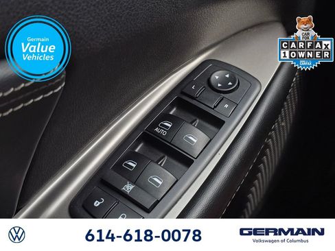 Used 2018 Dodge Journey Crossroad w/ Nav & Sun Group FWD image 27