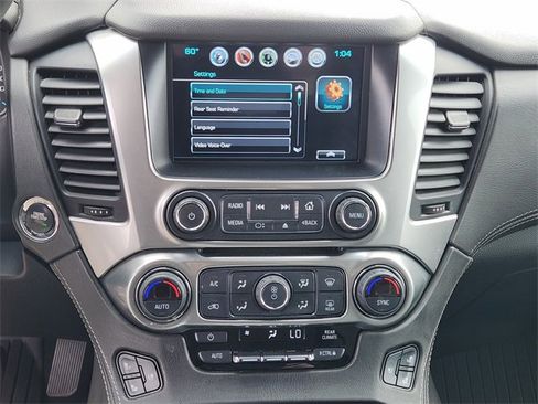 Used 2020 Chevrolet Suburban Premier image 18