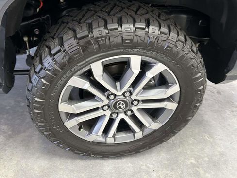 Used 2026 Toyota 4Runner Limited AWD/4WD image 11