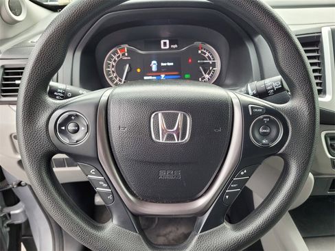 Used 2017 Honda Pilot LX image 22