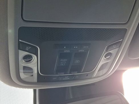 Used 2016 Honda Pilot Elite image 27