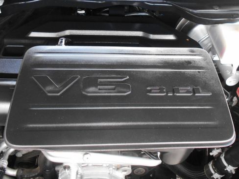 Certified 2020 RAM 1500 Big Horn AWD/4WD image 5
