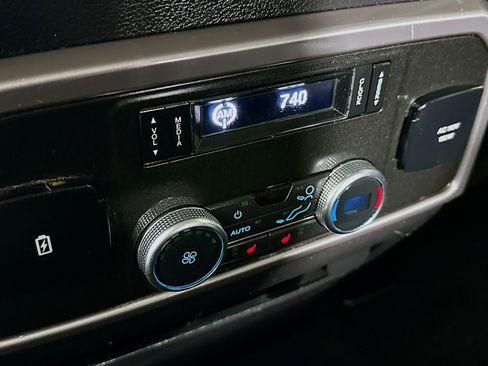 Used 2020 Ford Expedition Platinum image 31