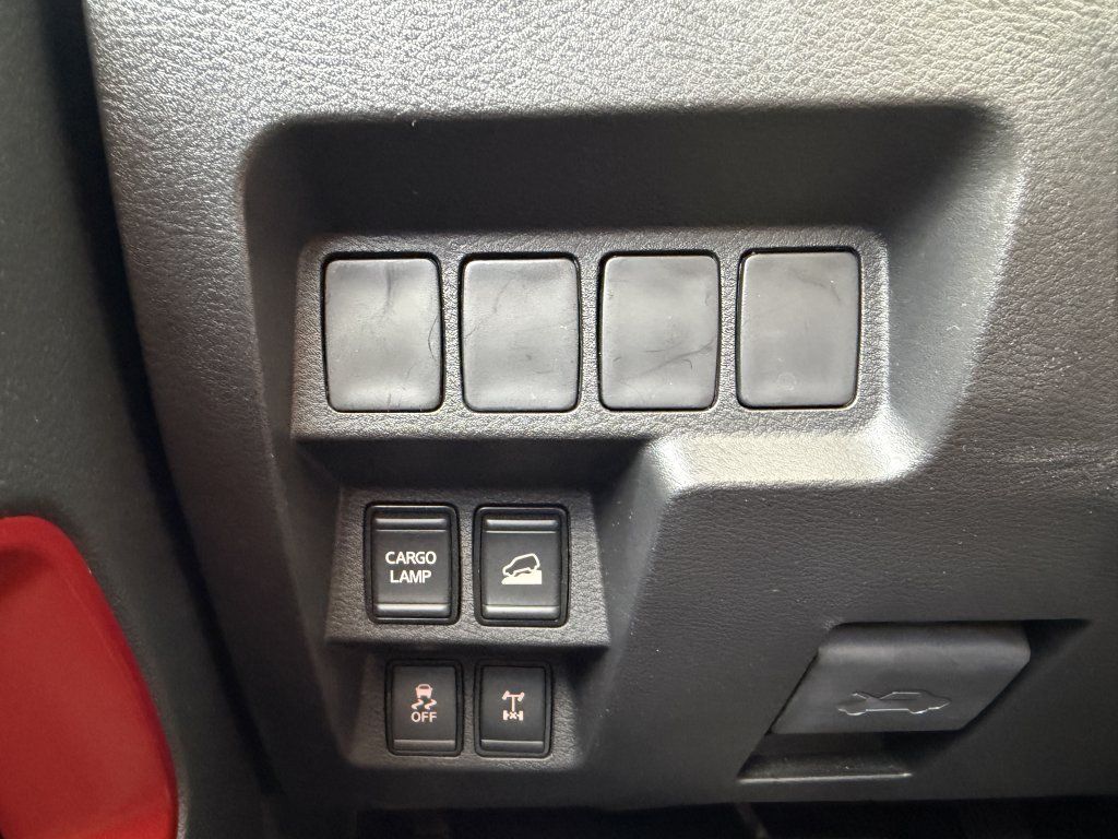 Used 2024 Nissan Frontier PRO-4X w/ Off-Road Protection Package AWD/4WD image 28