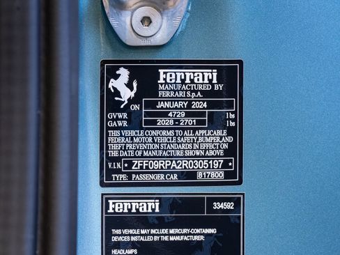 Used 2024 Ferrari Roma Spider image 30