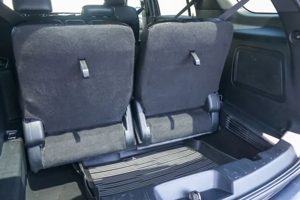 Used 2017 Ford Explorer Limited w/ Equipment Group 301A FWD image 25