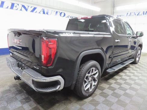 Used 2024 GMC Sierra 1500 SLT w/ SLT Convenience Package image 4