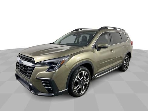 Used 2023 Subaru Ascent Limited image 1