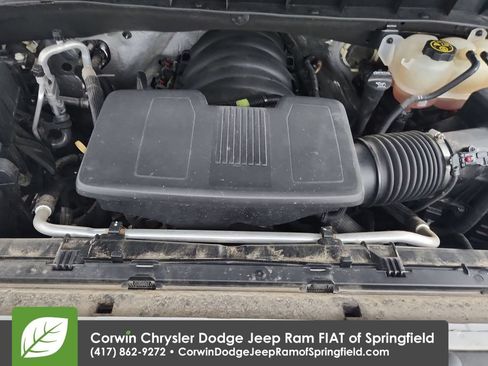 Used 2020 Chevrolet Silverado 1500 LT w/ Texas Edition AWD/4WD image 32