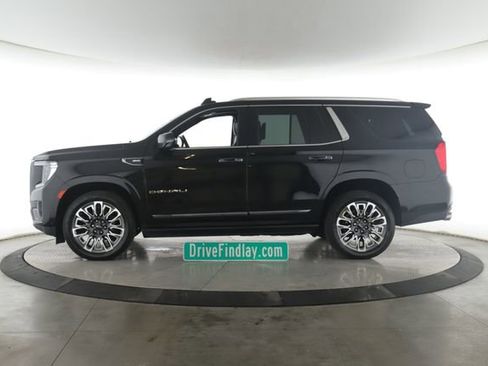 Used 2023 GMC Yukon Denali Ultimate AWD/4WD image 9