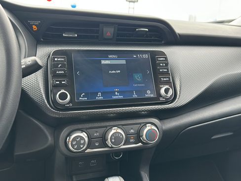 Used 2024 Nissan Kicks SV image 31