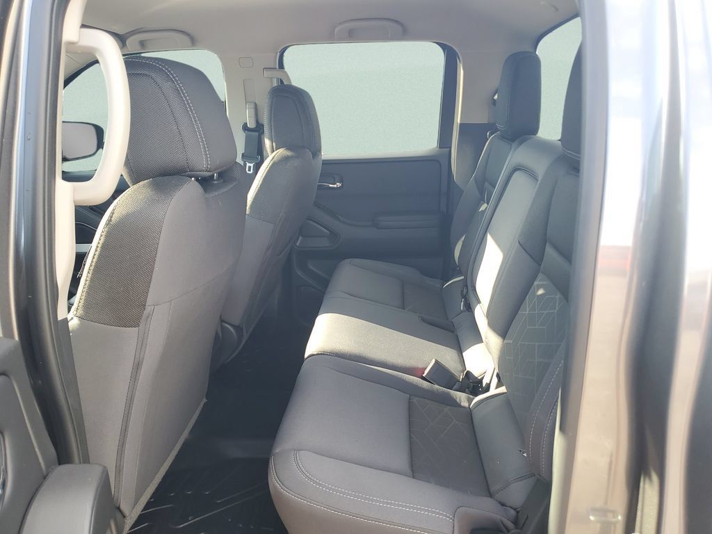 Certified 2025 Nissan Frontier SV RWD image 10