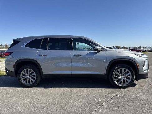 New 2026 Buick Enclave Preferred FWD image 3