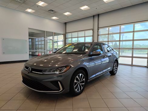 Used 2026 Volkswagen Jetta S FWD image 7