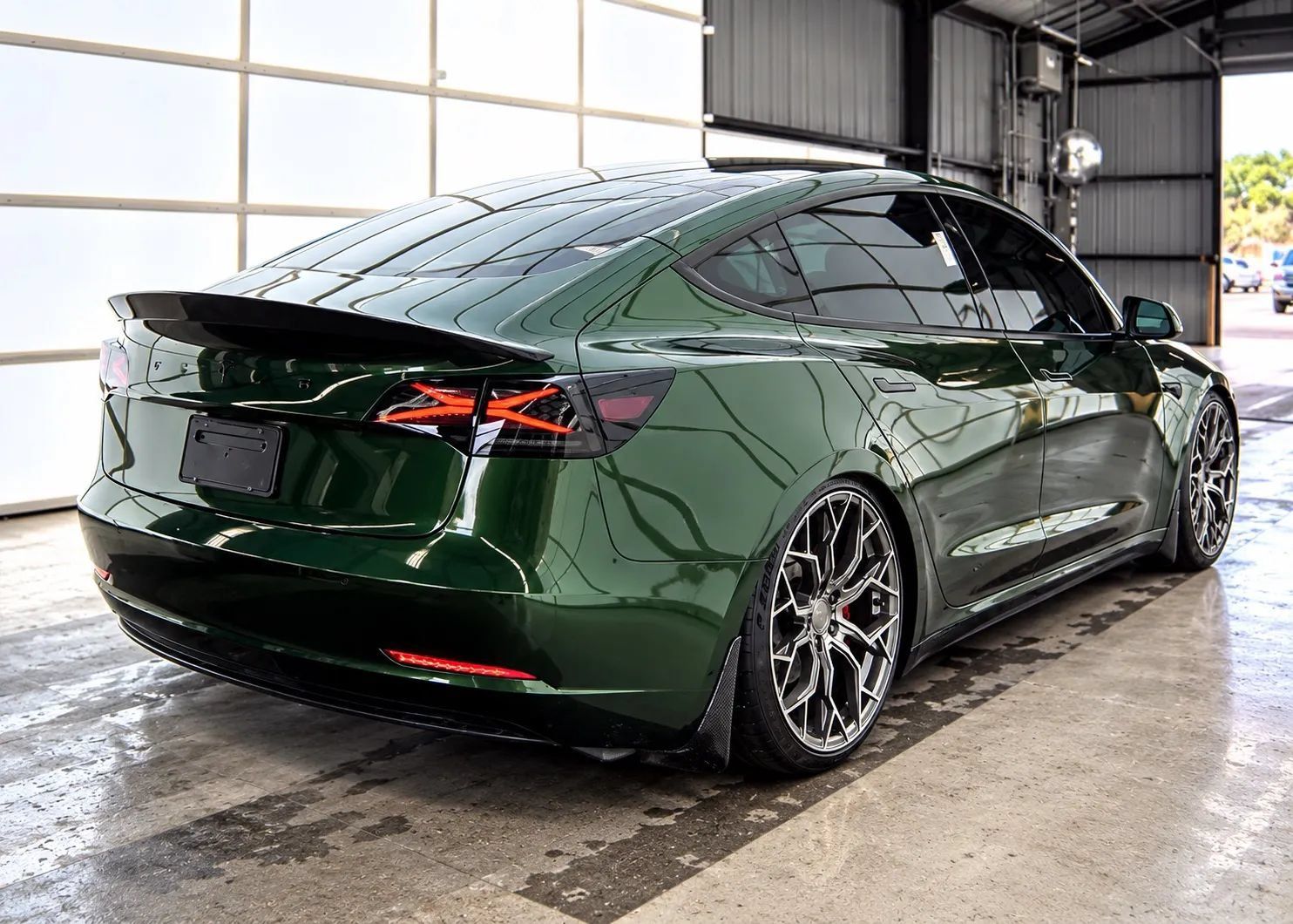 Used 2022 Tesla Model 3 Performance AWD/4WD image 3