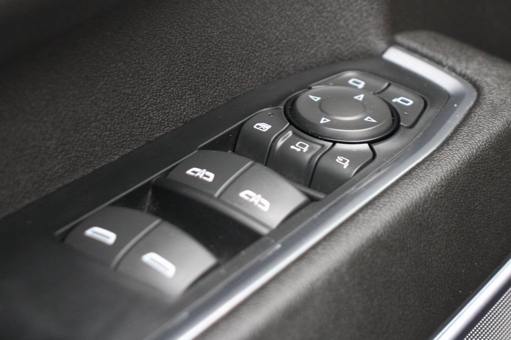 Used 2024 Chevrolet Silverado 2500 High Country AWD/4WD image 18