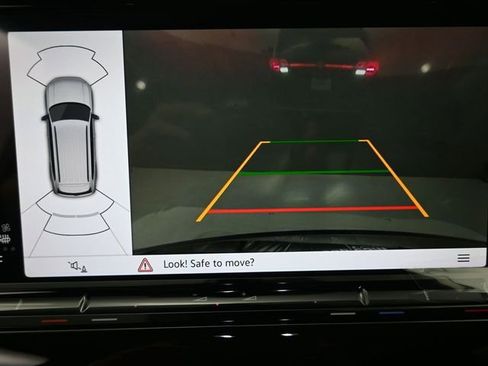 New 2026 Volkswagen Atlas Peak Edition image 6