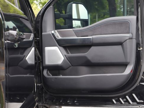 Used 2026 Ford F250 Platinum image 28