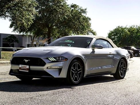 Used 2023 Ford Mustang Premium image 9