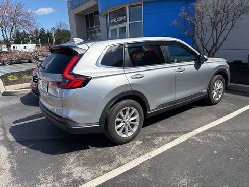 Used 2024 Honda CR-V EX-L image 3