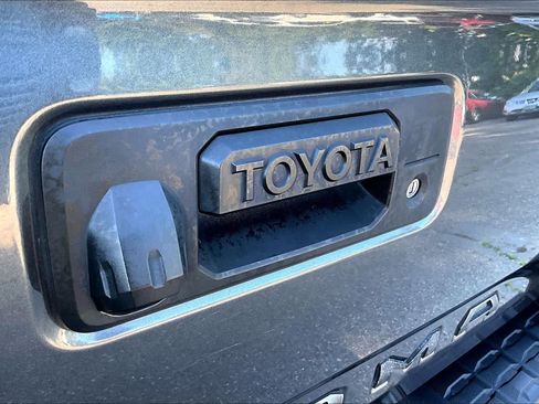 Certified 2020 Toyota Tacoma TRD Off-Road w/ Technology Package AWD/4WD image 29