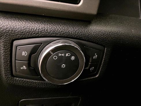 Used 2019 Ford F150 Lariat image 31