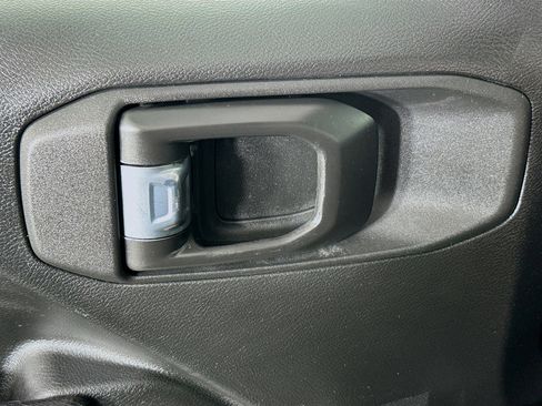 Used 2022 Jeep Wrangler Sport image 23