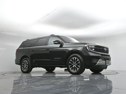 Certified 2025 Ford Expedition Max Platinum AWD/4WD image 4