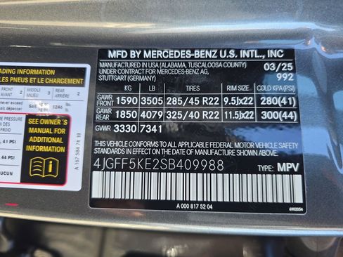 New 2025 Mercedes-Benz GLS 450 4MATIC image 36