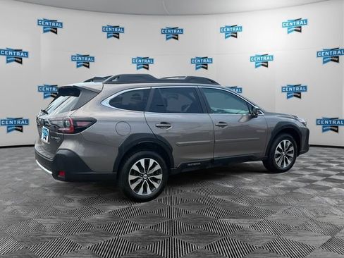 Used 2024 Subaru Outback Limited XT AWD/4WD image 5