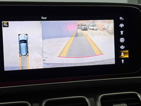 Used 2020 Mercedes-Benz GLE 350 4MATIC w/ Premium Package image 27