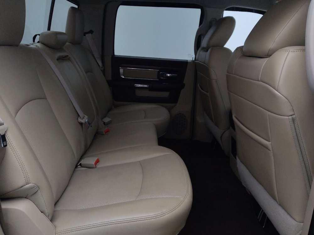 Used 2014 RAM 1500 Laramie w/ Convenience Group AWD/4WD image 19