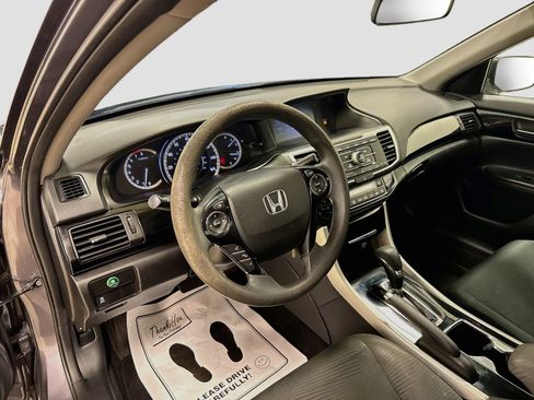 Used 2016 Honda Accord LX image 9