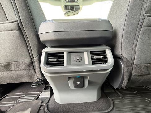 Used 2025 Ford F150 Lightning XLT image 23