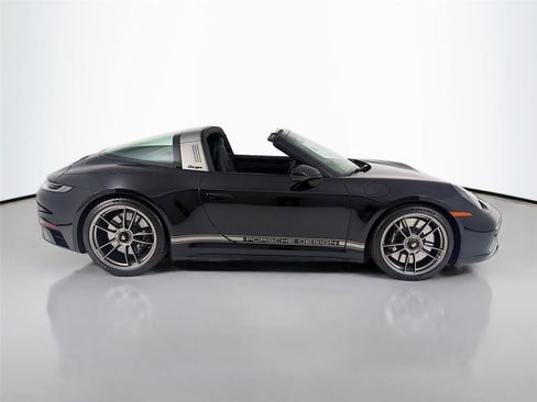Certified 2023 Porsche 911 50th Anniversary Edition image 33