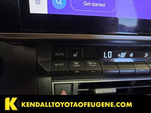 Used 2025 Toyota Camry XLE FWD image 20