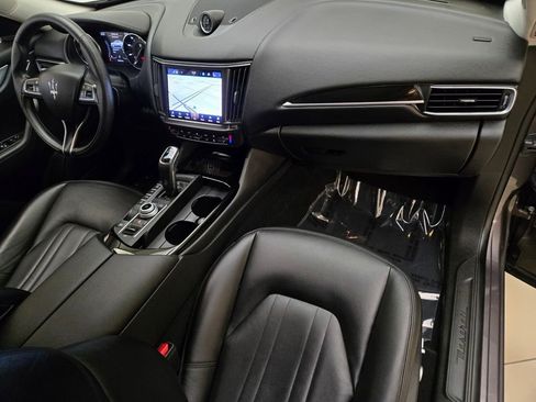 Certified 2022 Maserati Levante GT AWD/4WD image 28