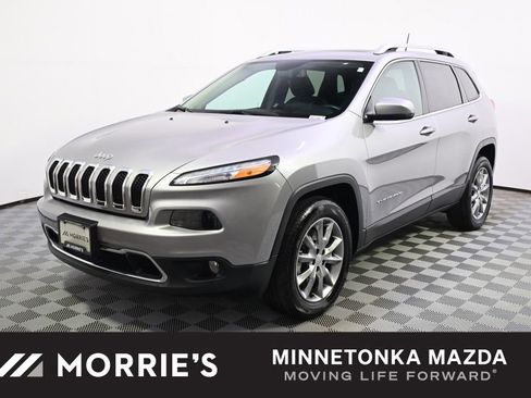 Used 2018 Jeep Cherokee Limited w/ Trailer Tow Group AWD/4WD image 1