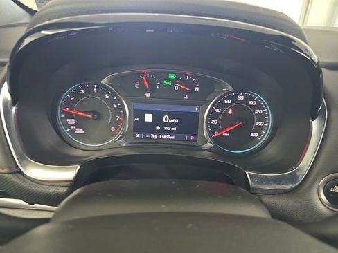 Used 2023 Chevrolet Traverse RS AWD/4WD image 18